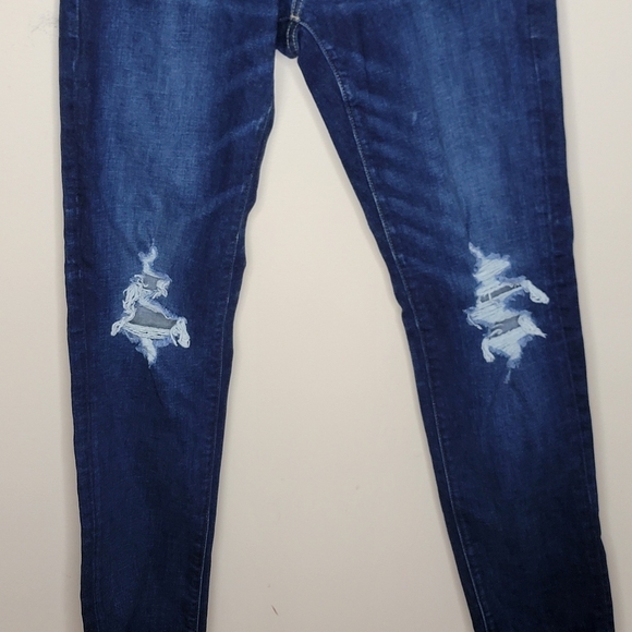 Abercrombie & Fitch | Dark Wash Distressed Low Rise Skinny Jeans Size 28 - Picture 3 of 7